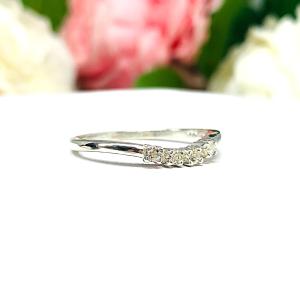 Round 2mm Light Yellow CZ Curved Wedding Band 4 Stone