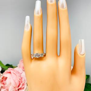 Round Near Colorless 6mm Cubic Zirconia Three Stone Engagement Ring SIZE 7 FINAL SALE