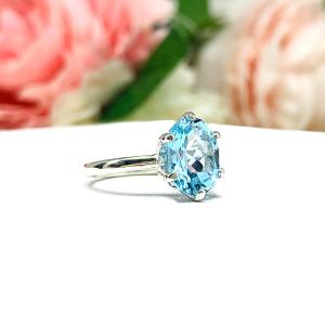Genuine Sky Blue Topaz 10x8mm Oval Ring Size 4.75