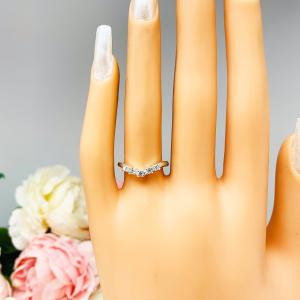 Round 2mm CZ 5 Stone Curved Wedding Band