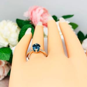 London Blue Nanocrystal Nanogem Oval Ring