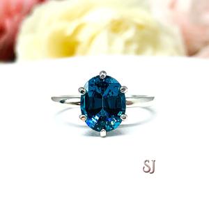 London Blue Nanocrystal Nanogem Oval Ring