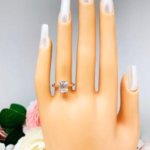 Windmill Cut Emerald Cubic Zirconia Engagement Ring Size 5.5