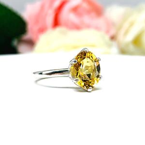 Genuine Golden Citrine Ring - 10x8mm oval gemstone - Sterling silver 6 prong setting