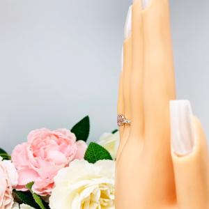 Oval Swarovski Morganite Pink 7x5mm CZ Ring