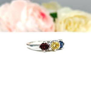 Sterling Silver 3 Stone Mother's Ring - 4mm round gemstones - Grandmother ring - Family Ring - Birthstone Ring