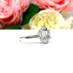 Oval-Cut Genuine Aquamarine Ring Size 8 • 10x8mm, Sterling Silver
