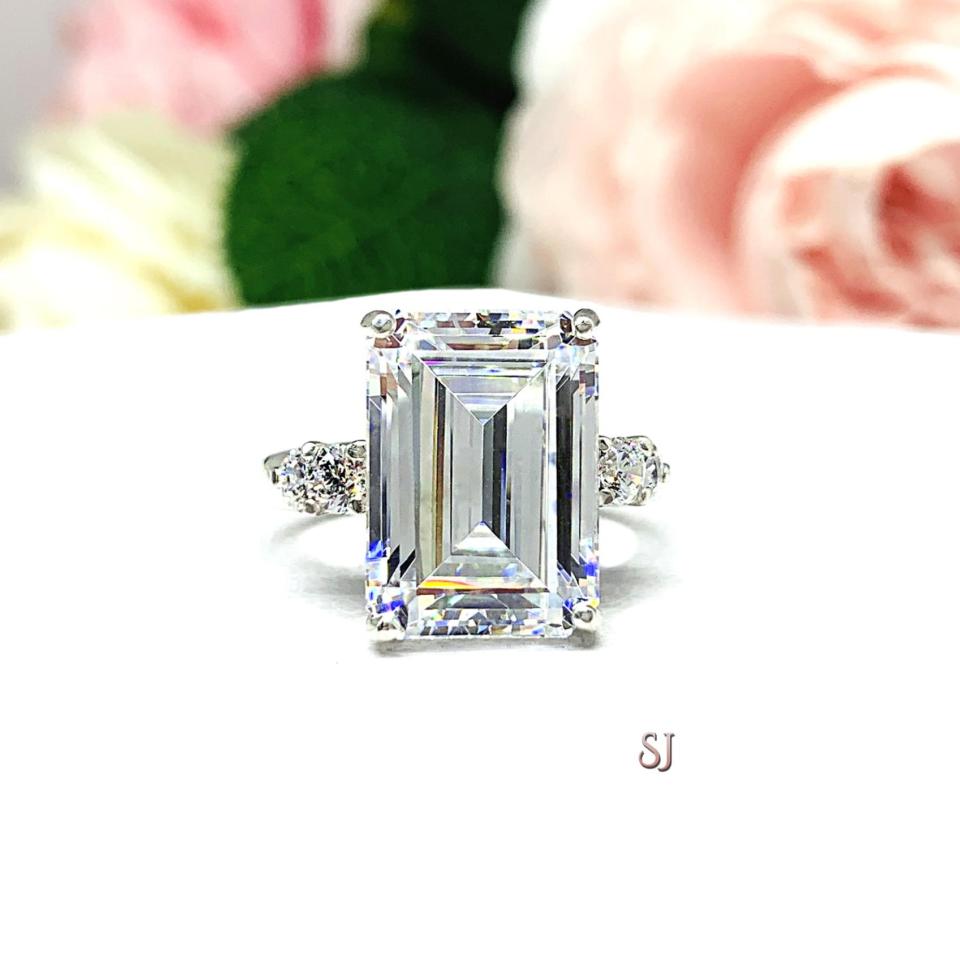 Emerald Cut CZ 14x10mm 6 Carat Engagement Ring Round Accents Size 7