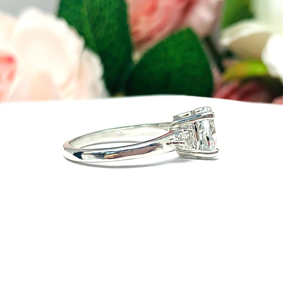 Natural Round White Topaz with Accents Ring SIZE 7 FINAL SALE