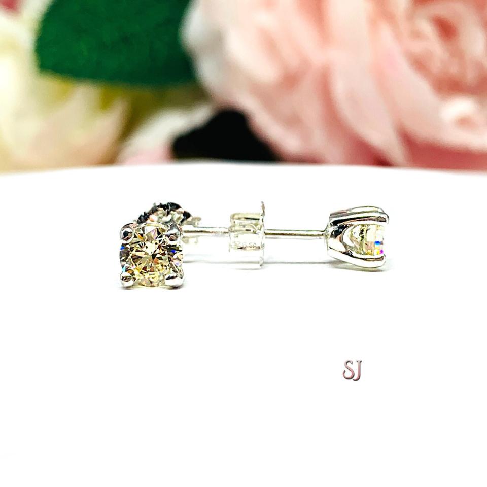 Round-Cut Yellow CZ Stud Earrings • 5mm, Sterling Silver