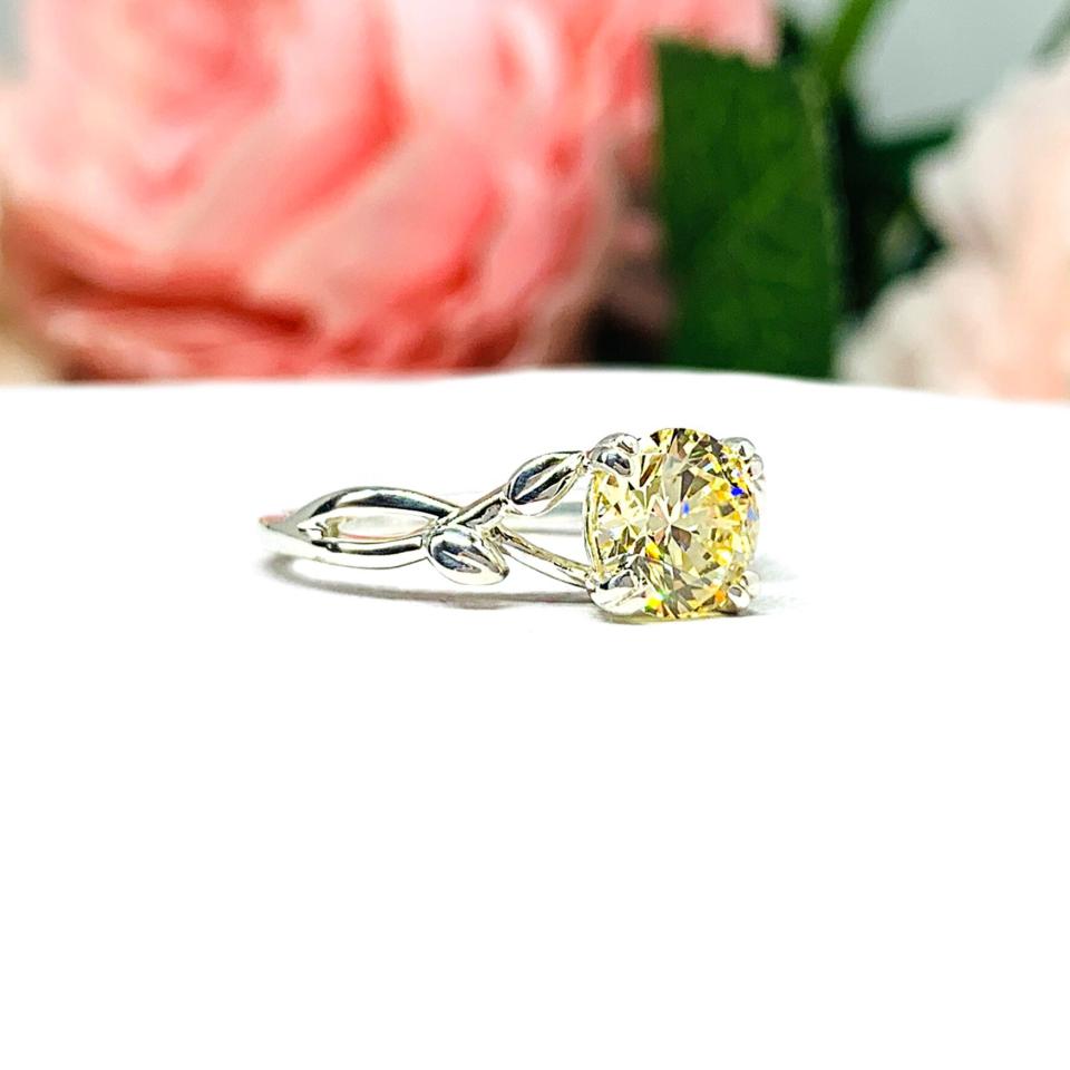 Round Light Yellow Cubic Zirconia Leaf Design Engagement Ring SIZE 6.5 FINAL SALE