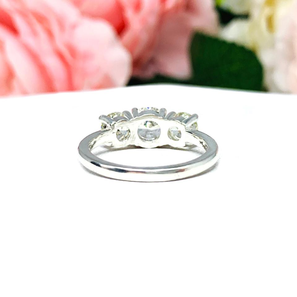 Round Near Colorless 6mm Cubic Zirconia Three Stone Engagement Ring SIZE 7 FINAL SALE