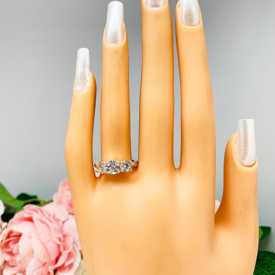 Round Near Colorless 6mm Cubic Zirconia Three Stone Engagement Ring SIZE 7 FINAL SALE