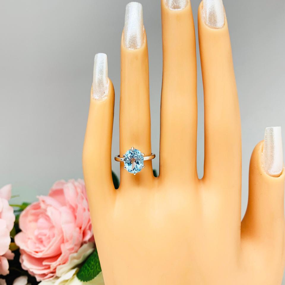 Genuine Sky Blue Topaz 10x8mm Oval Ring Size 4.75