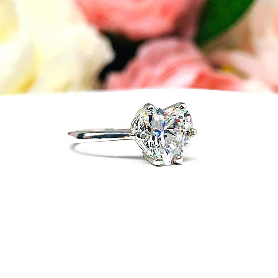 Heart 8mm Near Colorless Cubic Zirconia Engagement Ring SIZE 6 FINAL SALE