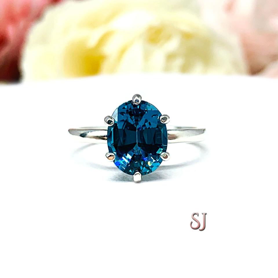 London Blue Nanocrystal Nanogem Oval Ring