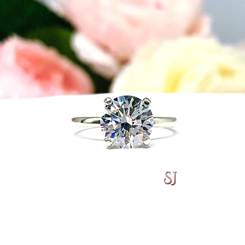 Round Cubic Zirconia Engagement Ring