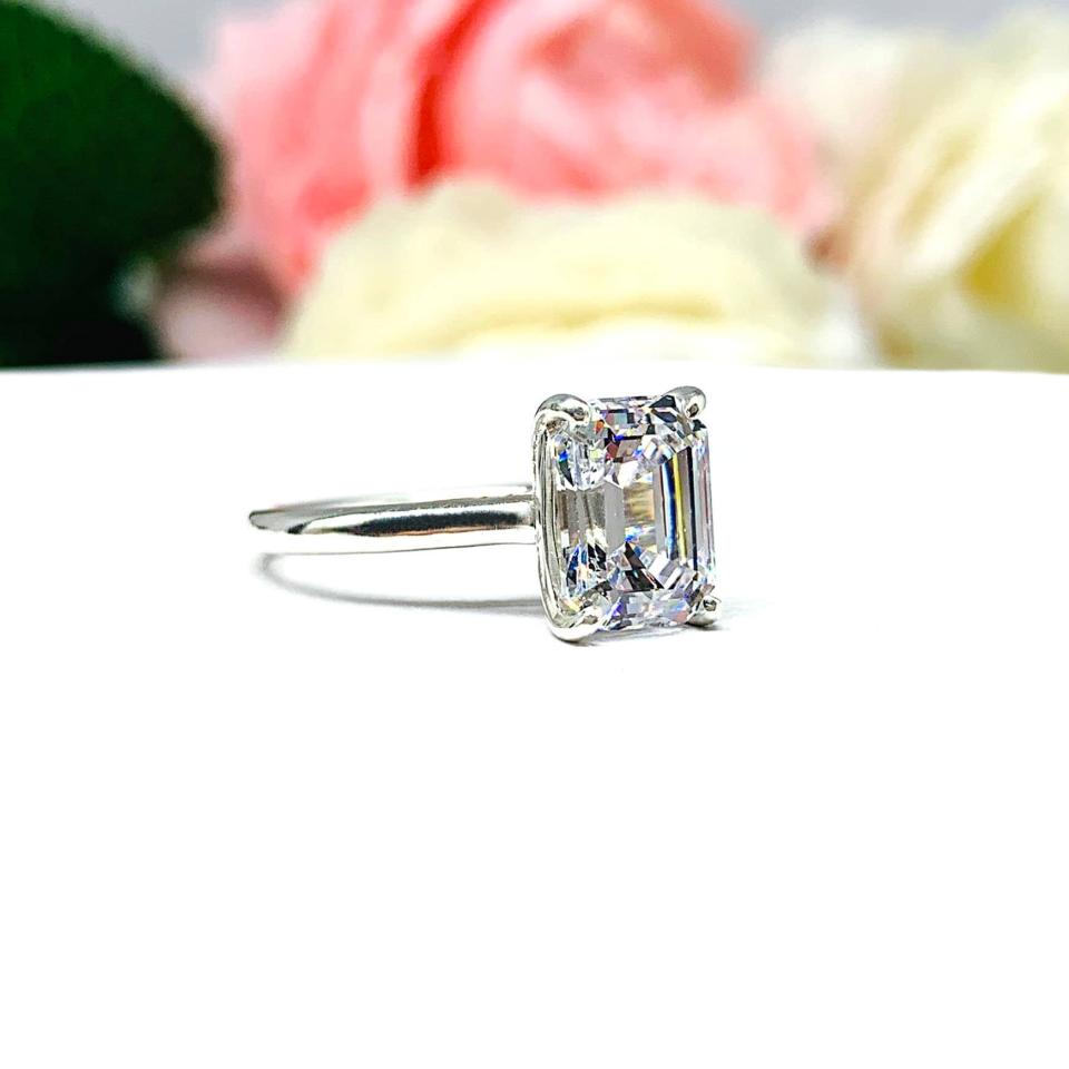 Windmill Cut Emerald Cubic Zirconia Engagement Ring Size 5.5