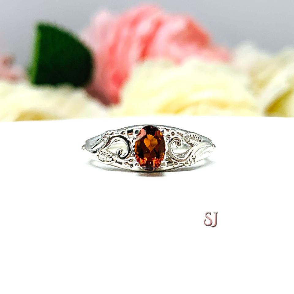 Madeira Citrine Oval Ring SIZE 6 - Genuine 6x4mm gemstone - Sterling silver ornamental leaf setting