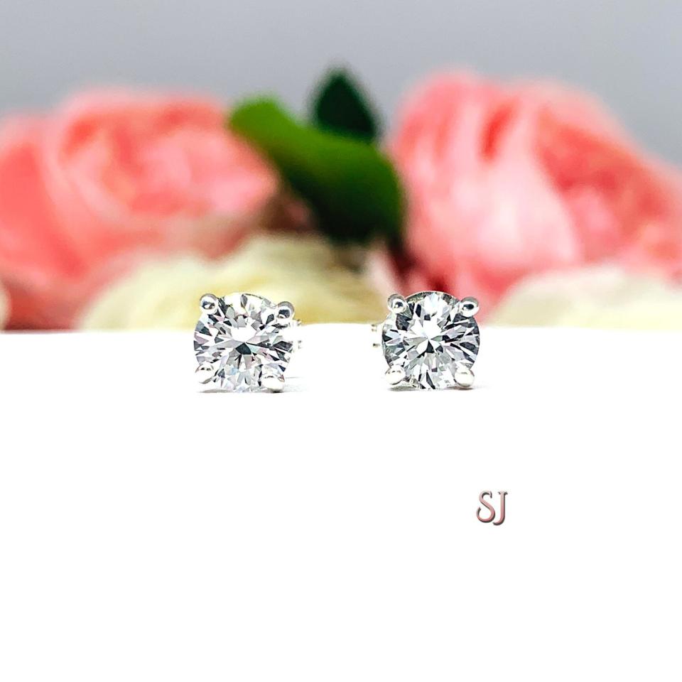 Round Brilliant Lab White Sapphire Basket Stud Earrings