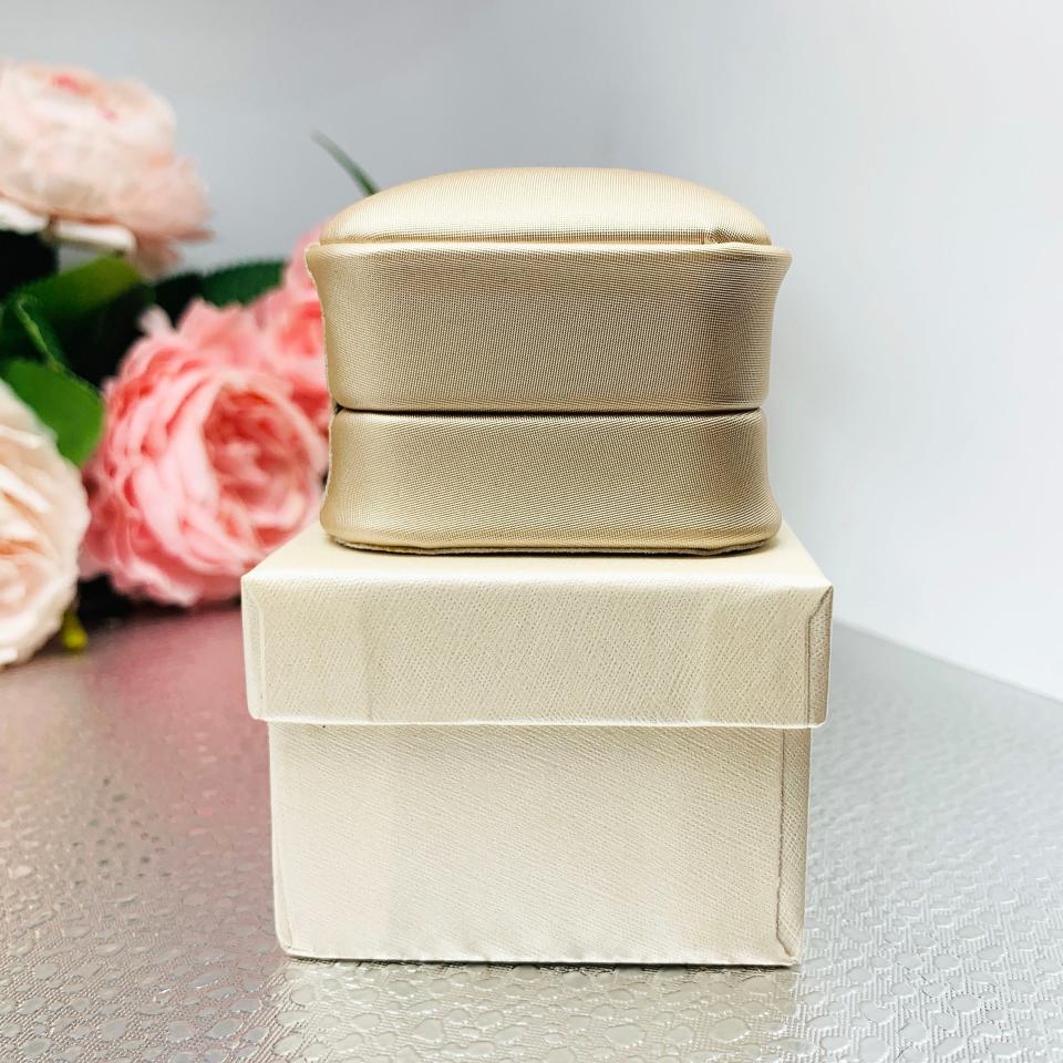 Bracelet Gift Presentation Box - Shimmer champagne color - Includes ivory color outer box