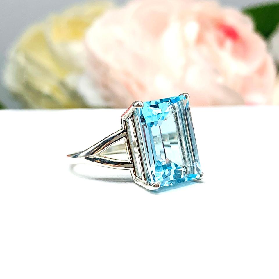 Sky Blue Topaz Emerald Cut Solitaire Ring Size 8 - Genuine 14x10mm (8 cts) gemstone - Sterling Silver split shank statement setting