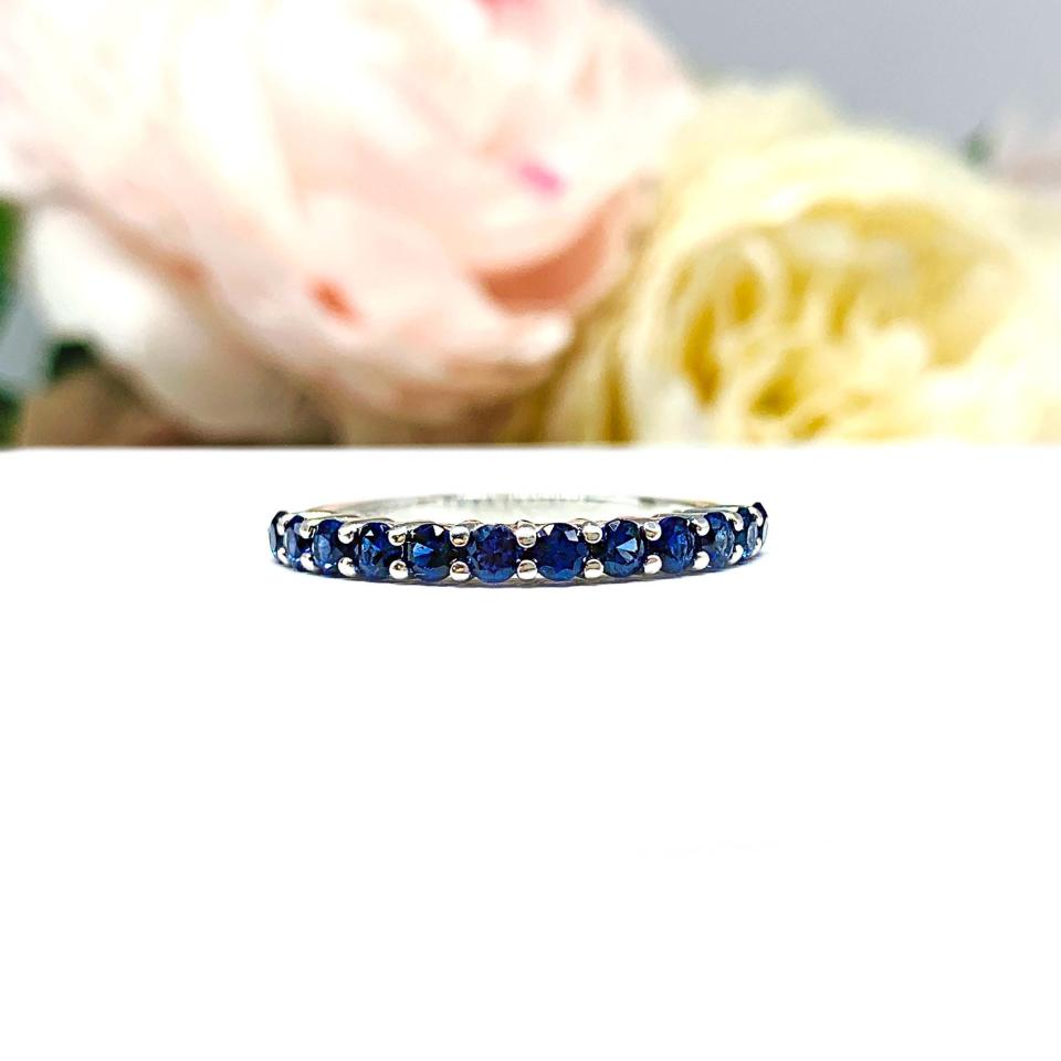 Round‑Cut Lab Blue Sapphire Band • 12‑Stone, 2.5mm, Sterling Silver