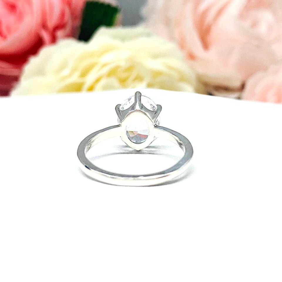 Lab White Sapphire Oval Engagement Ring Size 6 – 10x8mm, Sterling Silver, 6-Prong