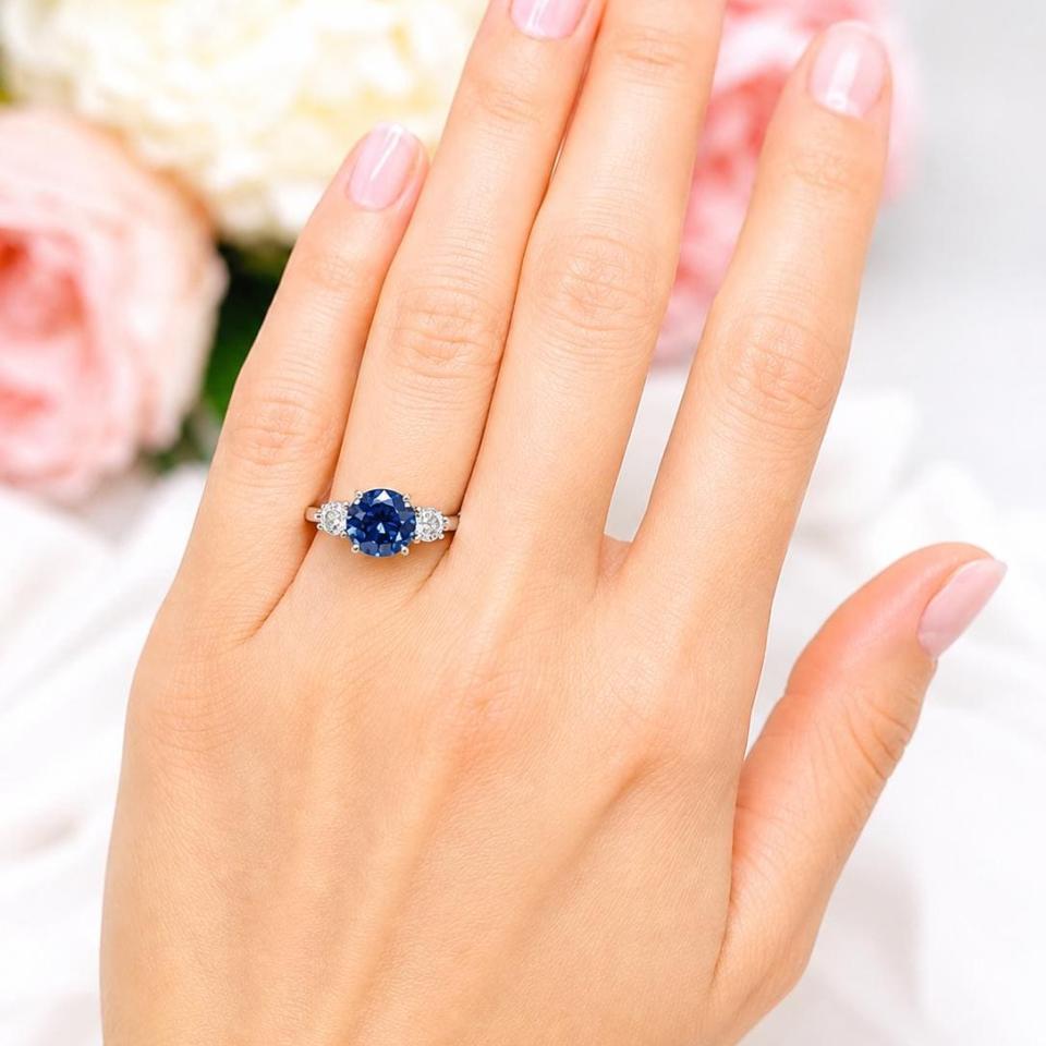 Round-Cut Lab Blue Sapphire & CZ Ring – 8mm, Sterling Silver
